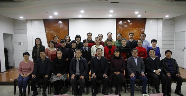 讓醫學科普更接地氣，白衣天使化身舞臺“演說家”